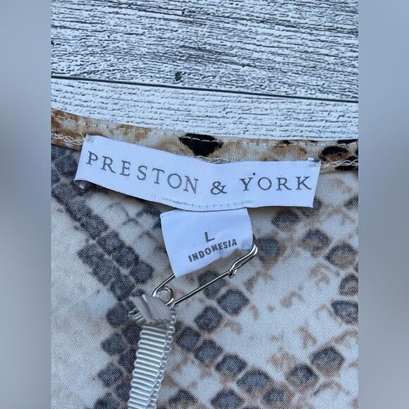 Preston & York
Sydney Antelope Print Knit V-Neck Short Sleeve Tie Waist Midi L - Picture 7 of 14